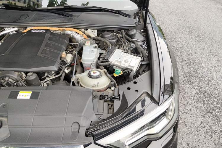 Used Audi A6L New Energy 2022 55 TFSI e quattro Engine Bay Left