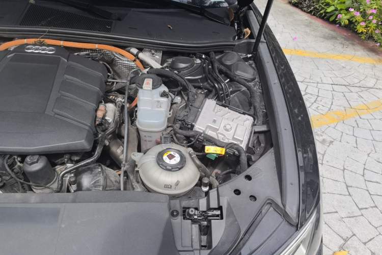 Used Audi A6L New Energy 2022 55 TFSI e quattro Engine Bay Left