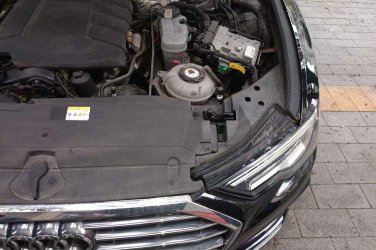 Used Audi A6L New Energy 2022 55 TFSI e quattro Engine Bay Left