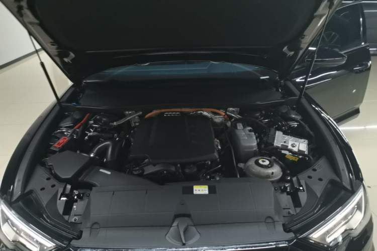 Used Audi A6L New Energy 2022 55 TFSI e quattro Engine Bay