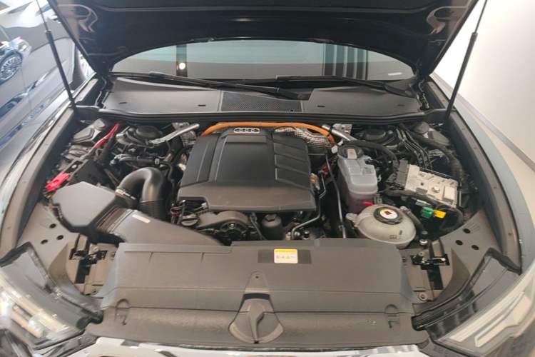 Used Audi A6L New Energy 2022 55 TFSI e quattro Engine Bay