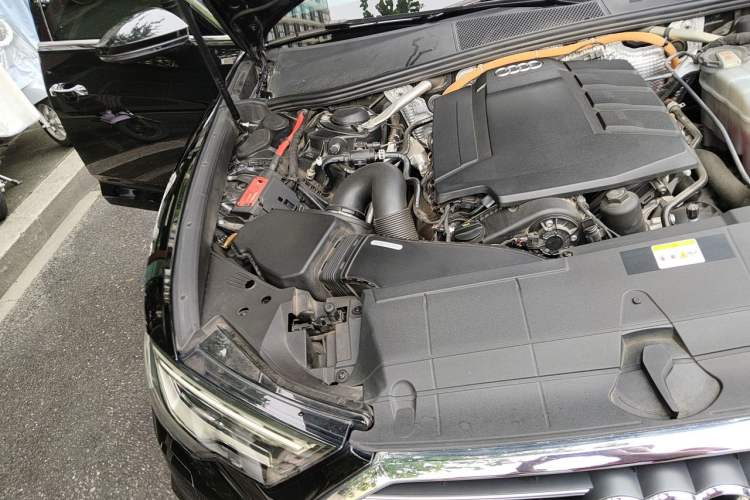 Used Audi A6L New Energy 2022 55 TFSI e quattro Engine Bay Right