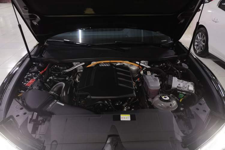 Used Audi A6L New Energy 2022 55 TFSI e quattro Engine Bay