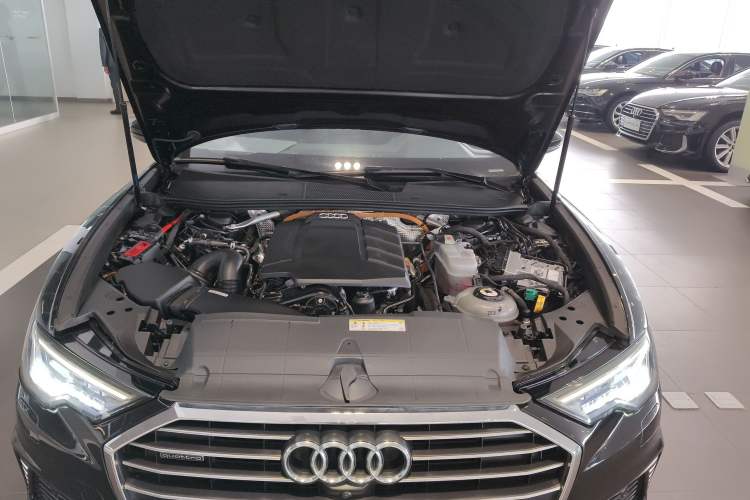 Used Audi A6L New Energy 2022 55 TFSI e quattro Engine Bay