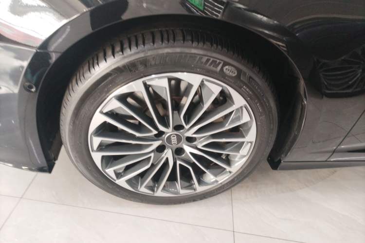 Used Audi A6L New Energy 2022 55 TFSI e quattro Exterior 4