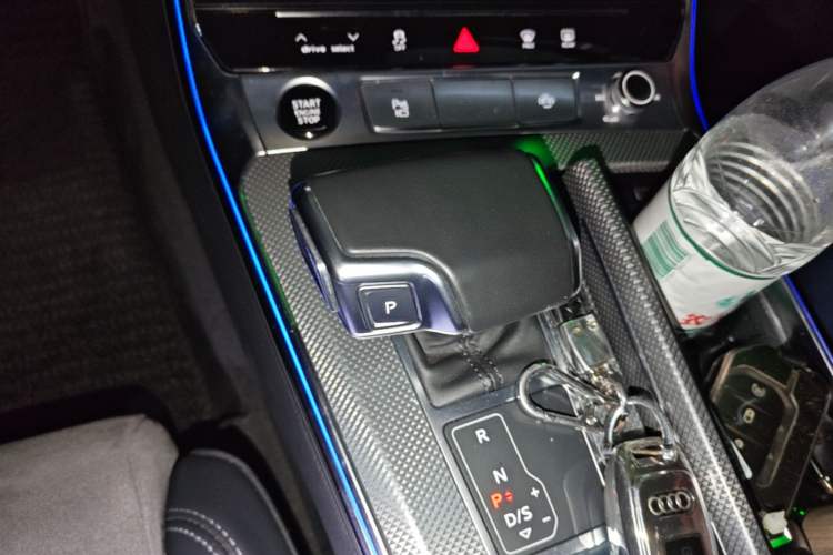 Used Audi A6L New Energy 2022 55 TFSI e quattro Gear Lever