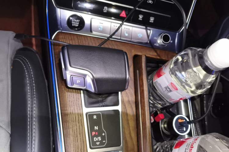 Used Audi A6L New Energy 2022 55 TFSI e quattro Gear Lever