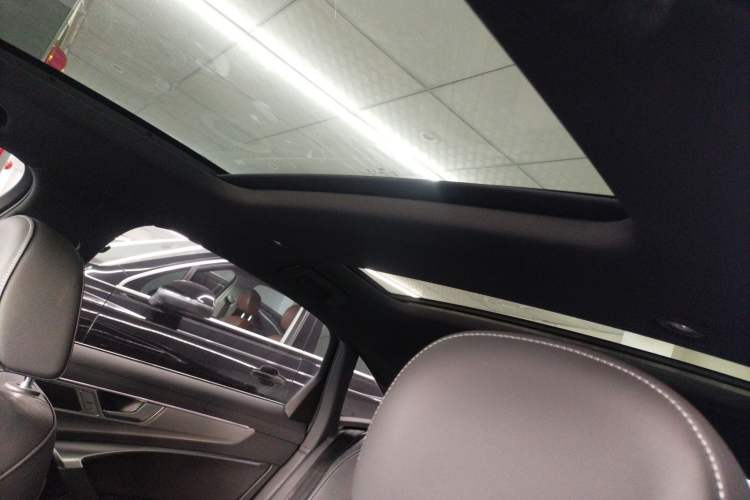 Used Audi A6L New Energy 2022 55 TFSI e quattro Headliner