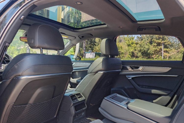 Used Audi A6L New Energy 2022 55 TFSI e quattro Interior 2