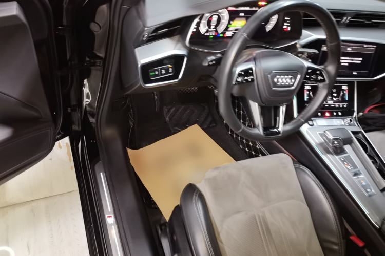 Used Audi A6L New Energy 2022 55 TFSI e quattro Interior 3