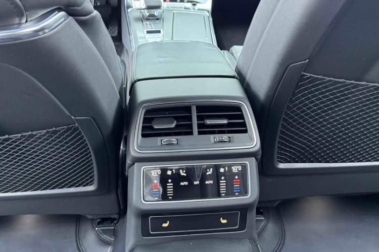 Used Audi A6L New Energy 2022 55 TFSI e quattro Interior 5