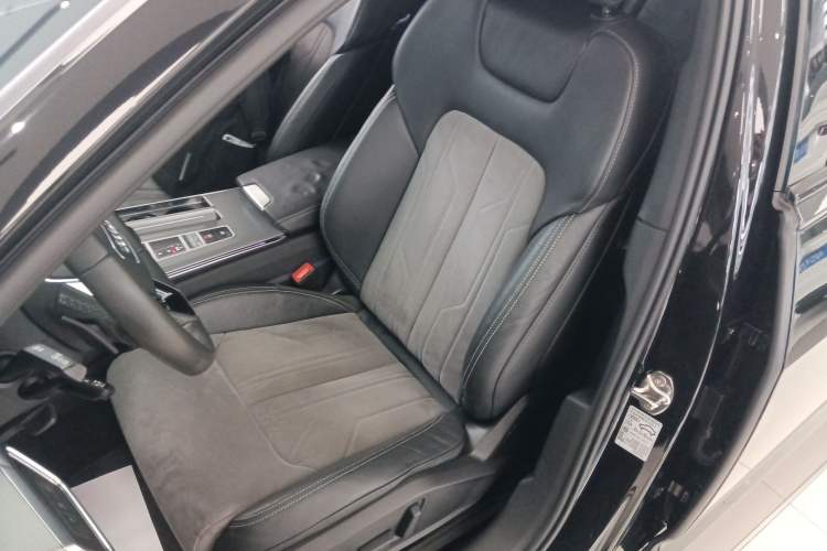 Used Audi A6L New Energy 2022 55 TFSI e quattro Left Front Seat