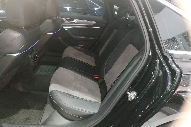 Used Audi A6L New Energy 2022 55 TFSI e quattro Left Rear Seat