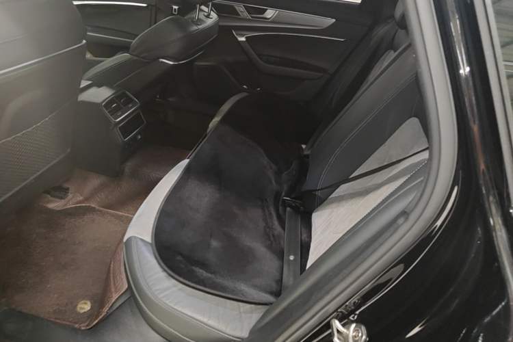 Used Audi A6L New Energy 2022 55 TFSI e quattro Left Rear Seat