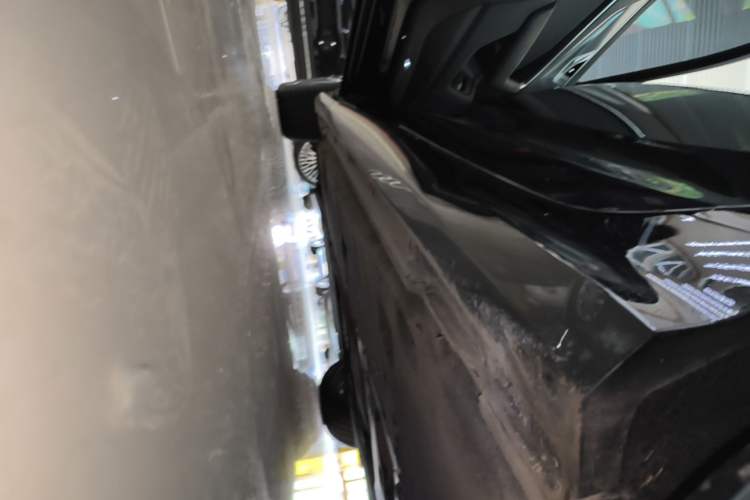 Used Audi A6L New Energy 2022 55 TFSI e quattro Left Side Sill