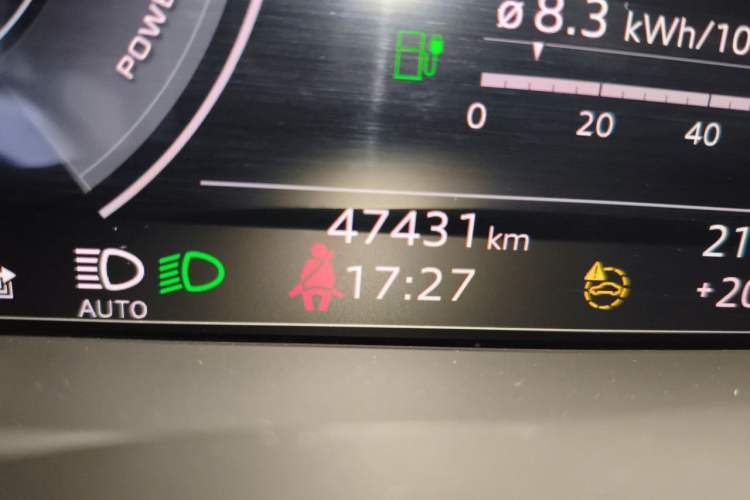 Used Audi A6L New Energy 2022 55 TFSI e quattro Odometer Close Up