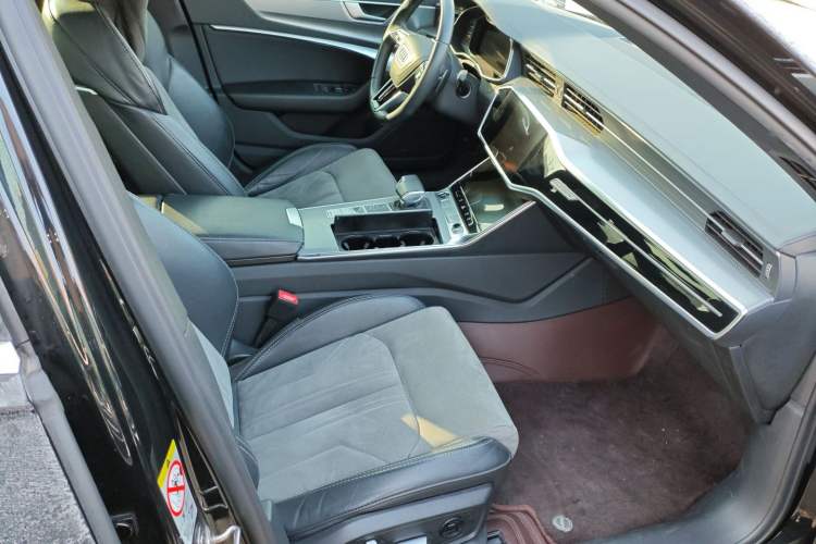 Used Audi A6L New Energy 2022 55 TFSI e quattro Right Front Seat