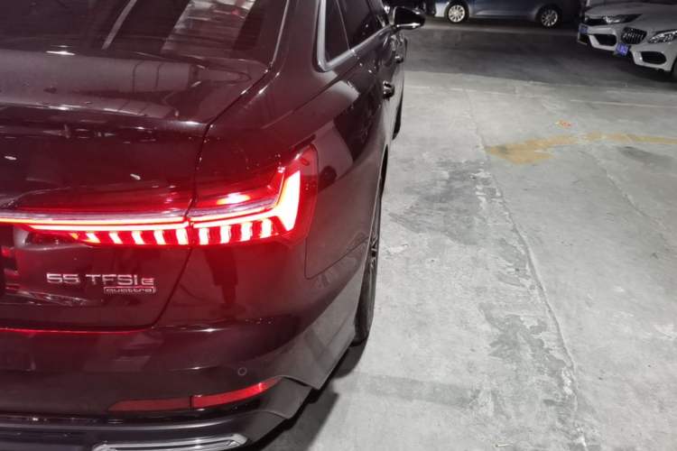 Used Audi A6L New Energy 2022 55 TFSI e quattro Right Rear Taillight
