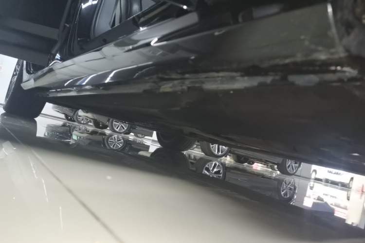 Used Audi A6L New Energy 2022 55 TFSI e quattro Right Side Sill