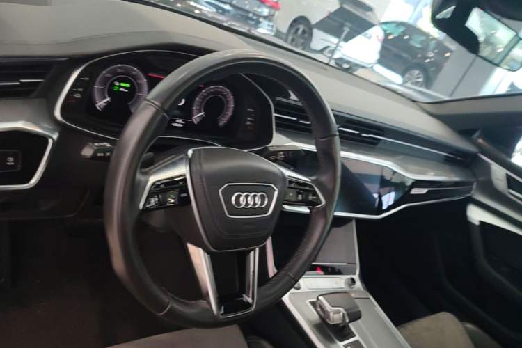 Used Audi A6L New Energy 2022 55 TFSI e quattro Steering Wheel