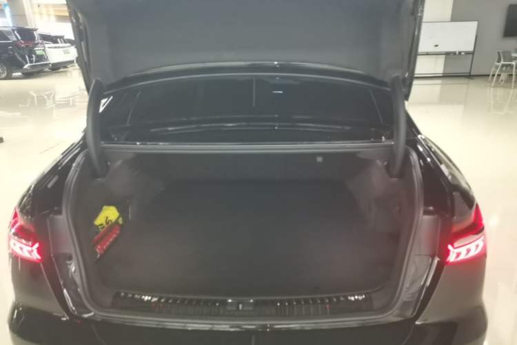 Used Audi A6L New Energy 2022 55 TFSI e quattro Trunk