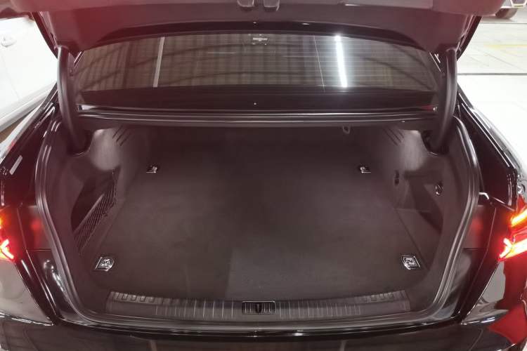 Used Audi A6L New Energy 2022 55 TFSI e quattro Trunk