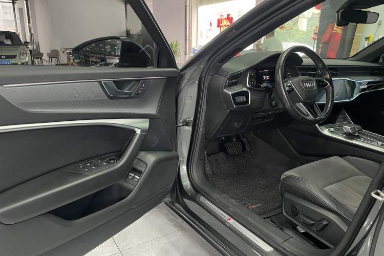 Used Audi A6L New Energy 2022 55 TFSI e quattro Interior 2