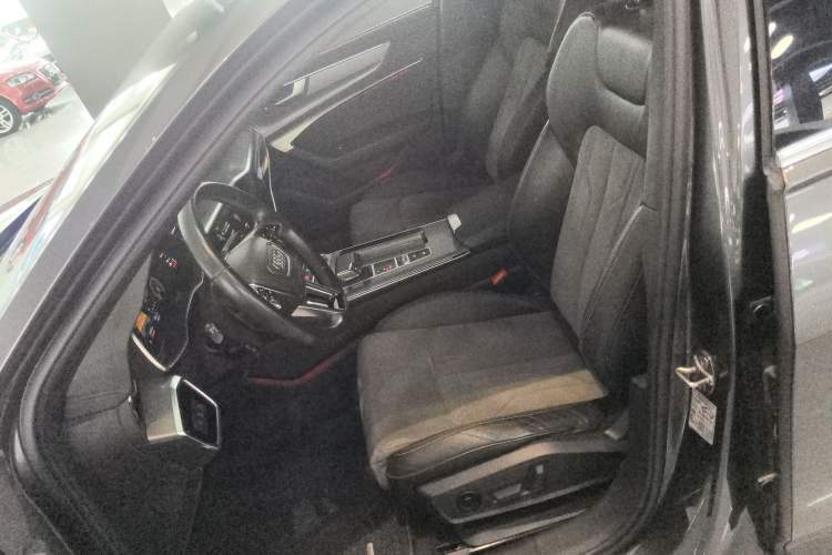 Used Audi A6L New Energy 2022 55 TFSI e quattro Left Front Seat