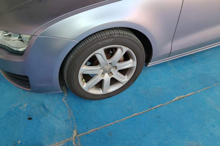 Used Audi A7 2013 35 FSI quattro Ambition Edition Left Front Wheel Hub