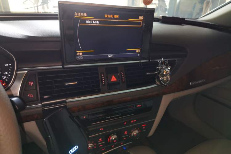 Used Audi A7 2012 3.0TFSI quattro Comfort Edition Audio And AC Panel
