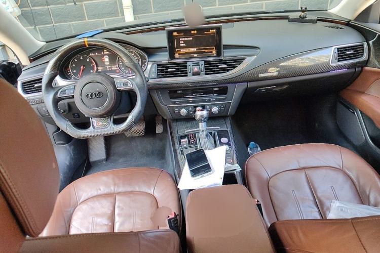 Used Audi A7 2012 3.0TFSI quattro Comfort Edition Center Console