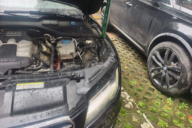 Used Audi A7 2012 3.0TFSI quattro Comfort Edition Engine Bay Left