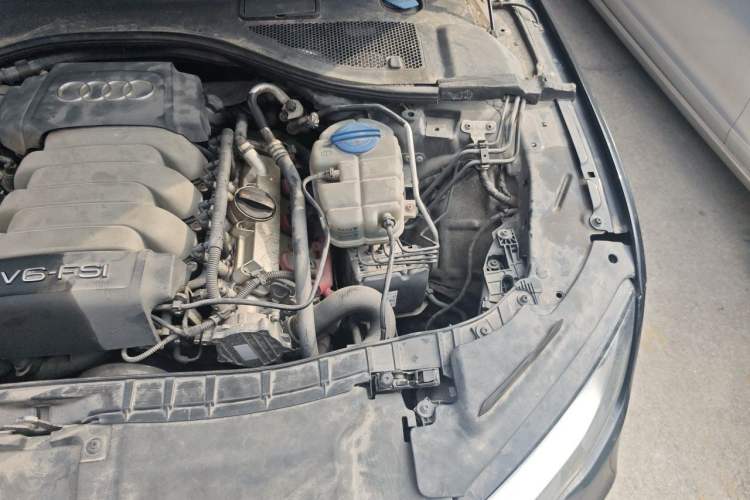 Used Audi A7 2012 2.8FSI quattro Ambition model Engine Bay Left