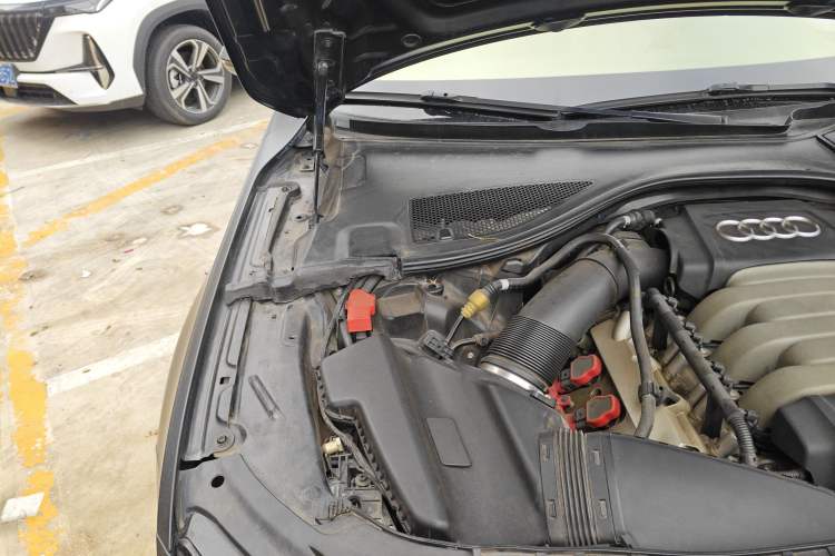 Used Audi A7 2012 2.8FSI quattro Ambition model Engine Bay Right