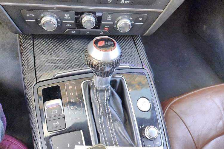 Used Audi A7 2012 3.0TFSI quattro Comfort Edition Gear Lever