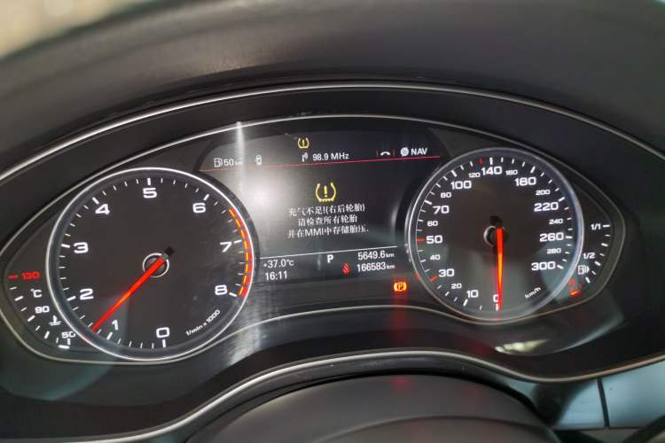 Used Audi A7 2012 3.0TFSI quattro Comfort Edition Instrument Cluster