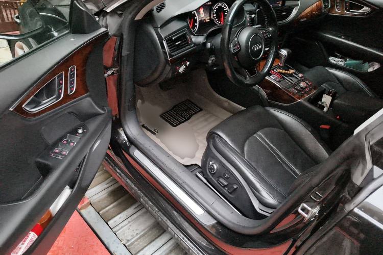 Used Audi A7 2012 3.0TFSI quattro Luxury Edition Interior 3