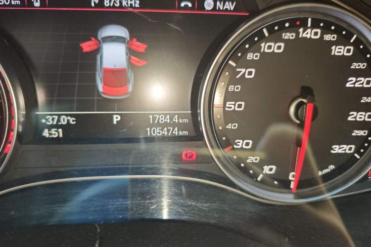 Used Audi A7 2012 3.0TFSI quattro Comfort Edition Odometer Close Up