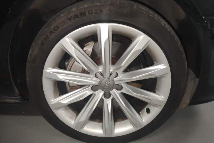 Used Audi A7 2012 3.0TFSI quattro Luxury Edition Right Front Wheel Hub