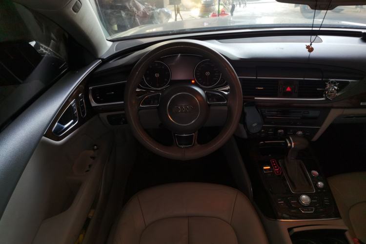 Used Audi A7 2012 3.0TFSI quattro Comfort Edition Steering Wheel