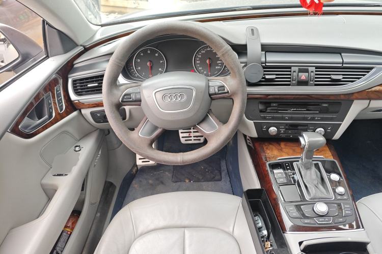 Used Audi A7 2012 2.8FSI quattro Ambition model Steering Wheel
