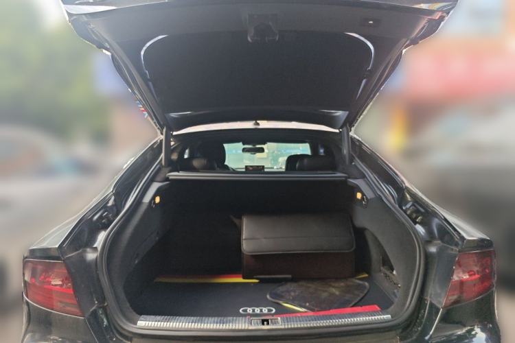 Used Audi A7 2012 2.8FSI quattro Ambition model Trunk