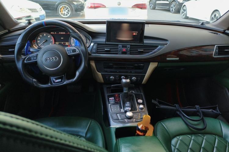 Used Audi A7 2012 2.8FSI quattro Ambition model Center Console