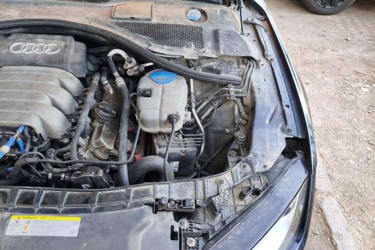 Used Audi A7 2012 2.8FSI quattro Ambition model Engine Bay Left