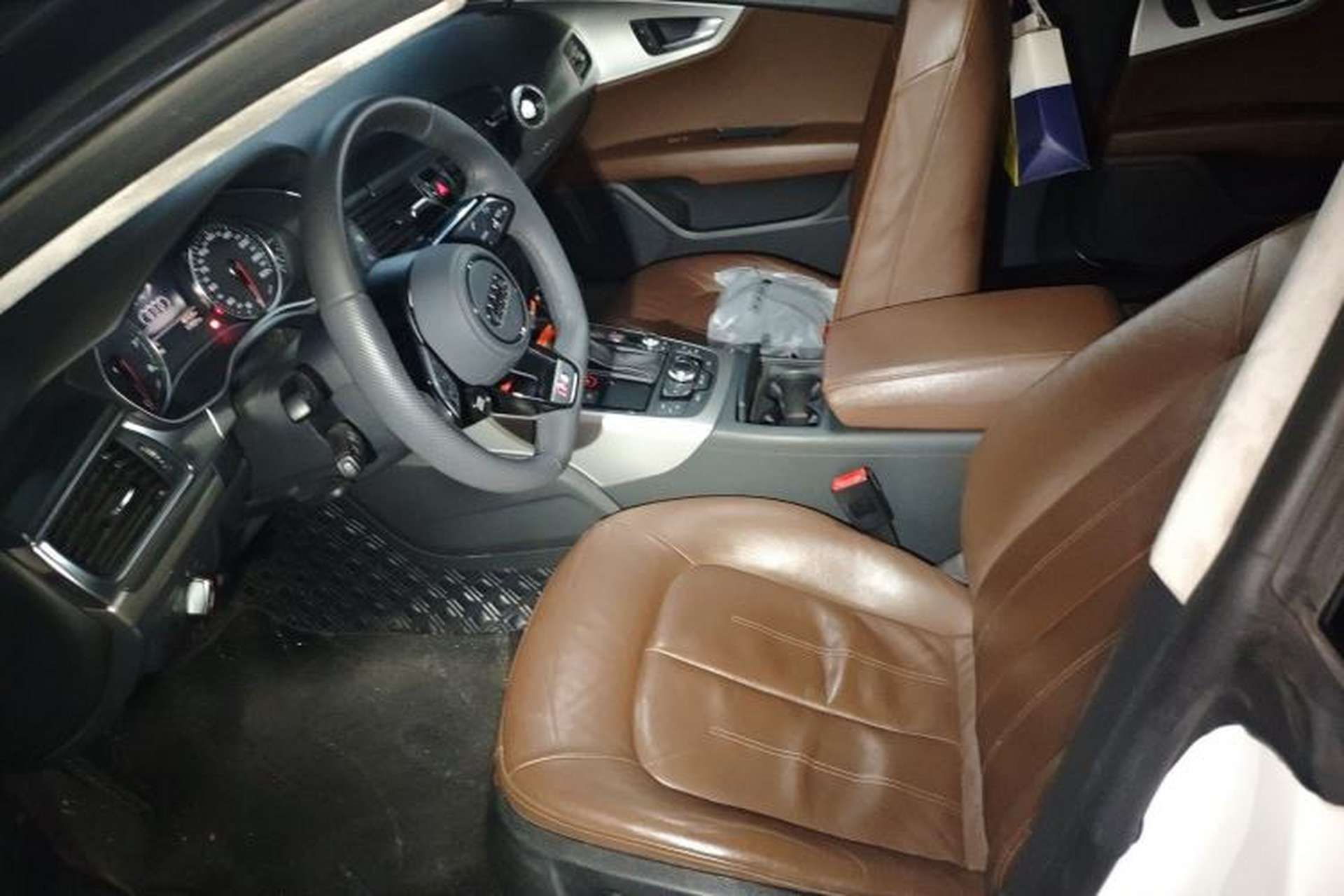 Used Audi A7 2012 2.8FSI quattro Ambition model Left Front Seat
