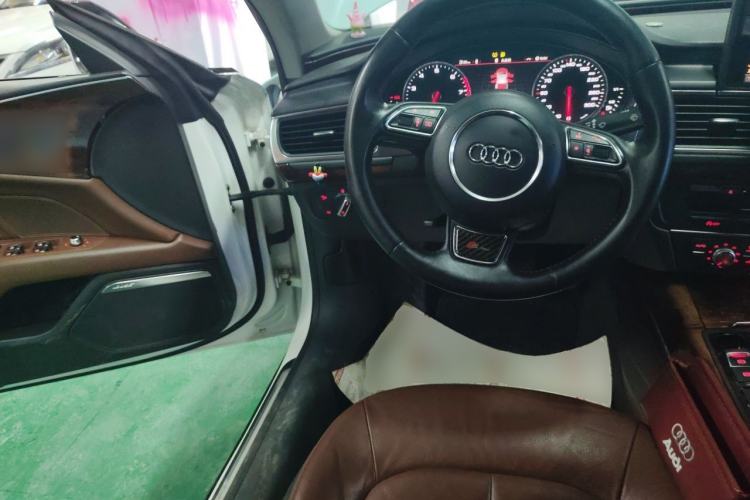 Used Audi A7 2012 3.0TFSI quattro Comfort Edition Steering Wheel