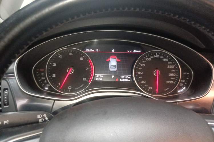 Used Audi A7 2012 2.8FSI quattro Ambition model Instrument Cluster