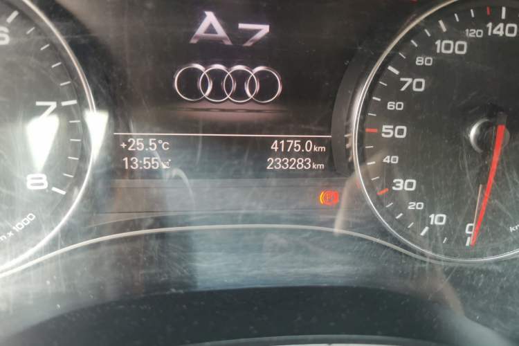 Used Audi A7 2012 3.0TFSI quattro Comfort Edition Odometer Close Up