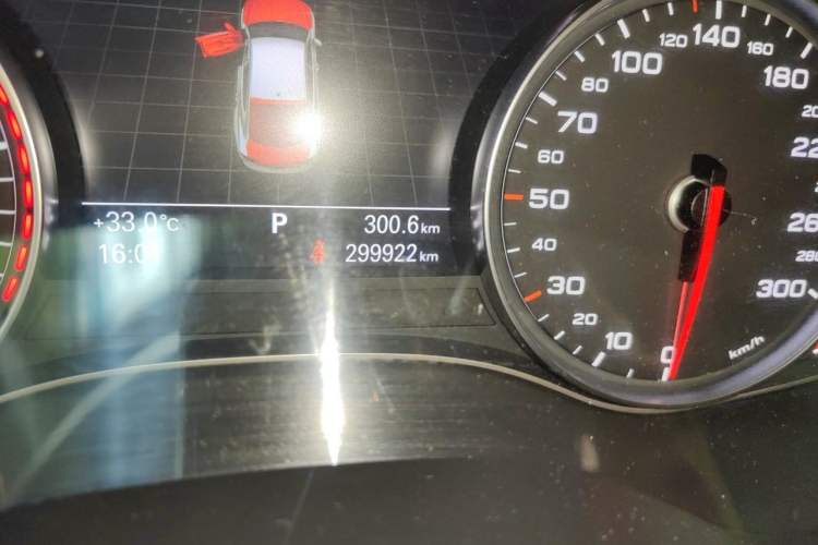 Used Audi A7 2012 2.8FSI quattro Ambition model Odometer Close Up