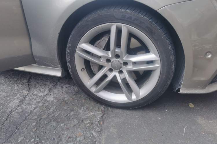 Used Audi A7 2012 3.0TFSI quattro Comfort Edition Right Front Wheel Hub